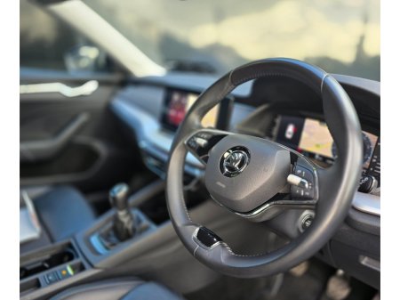 2023 Skoda Octavia - photo 2