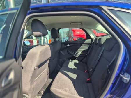 2018 Ford Focus - photo 12