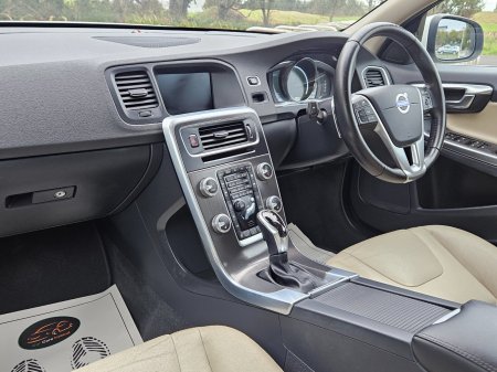 2016 Volvo V60 - photo 25