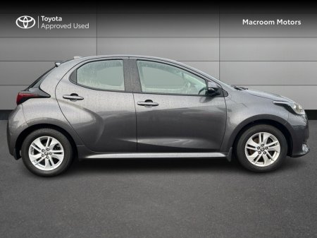 2022 Toyota Yaris - photo 3