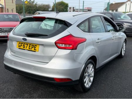 2017 Ford Focus - photo 3