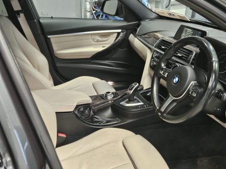 2017 BMW 3-Series - photo 17