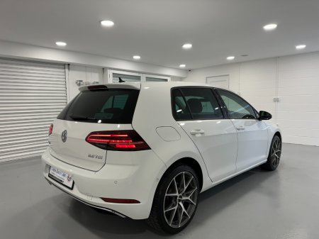 2020 Volkswagen Golf - photo 17