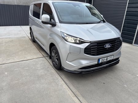 2025 Ford Transit Custom - photo 32