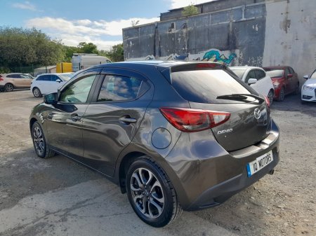 2016 Mazda Demio - photo 4