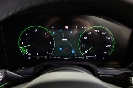 2025 Volkswagen Touareg - photo 20