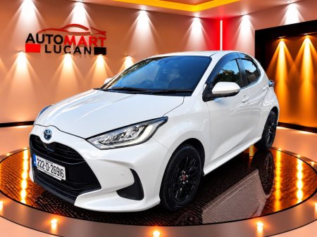 2022 Toyota Yaris - photo 2