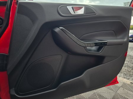 2014 Ford Fiesta - photo 19