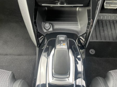 2020 Peugeot 208 - photo 20