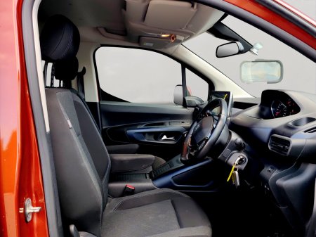 2021 Peugeot Rifter - photo 14