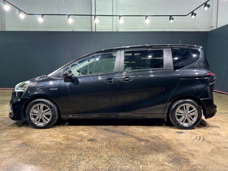 2017 Toyota Sienta - photo 6