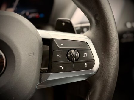 2025 BMW 1-Series - photo 25