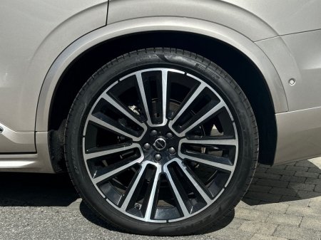2025 Volvo XC90 - photo 8