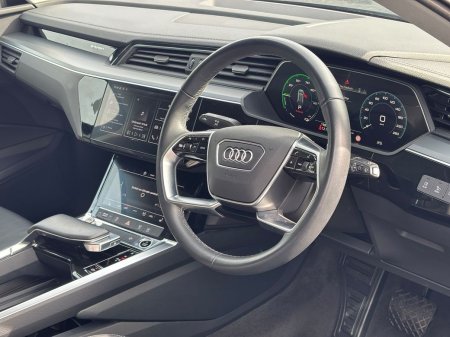 2024 Audi Q8 e-tron - photo 12