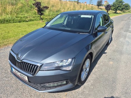 2021 Skoda Superb - photo 3