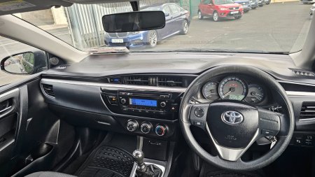 2015 Toyota Corolla - photo 8