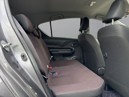 2019 Toyota Aqua - photo 11