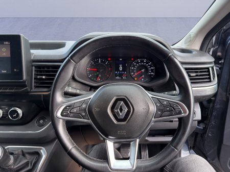 2022 Renault Trafic - photo 9