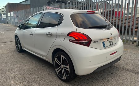 2017 Peugeot 208 - photo 6