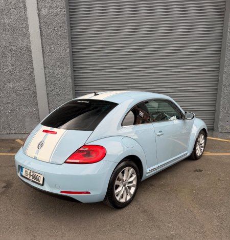 2013 Volkswagen Beetle - photo 2