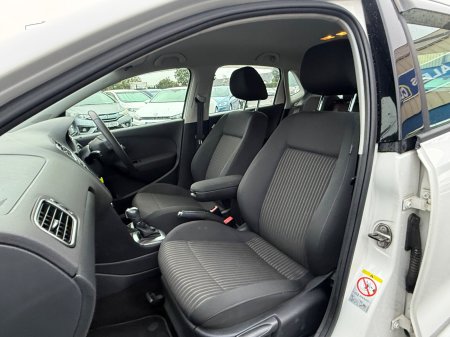 2013 Volkswagen Polo - photo 15