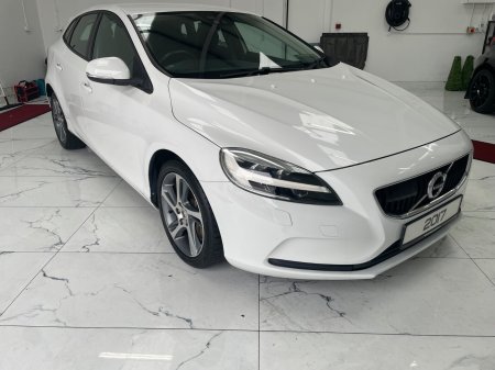 2017 Volvo V40 D2 (120hp) R-Design