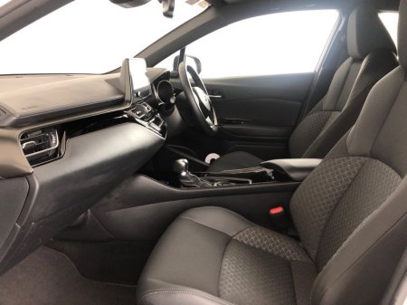 2023 Toyota C-HR - photo 6