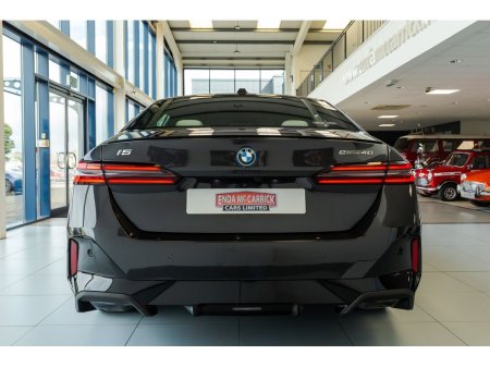 2025 BMW i5 - photo 9