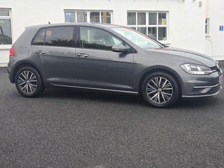 2019 Volkswagen Golf - photo 3