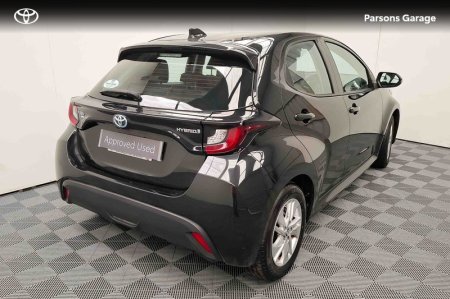 2023 Toyota Yaris - photo 2