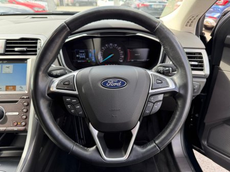 2019 Ford Mondeo - photo 19