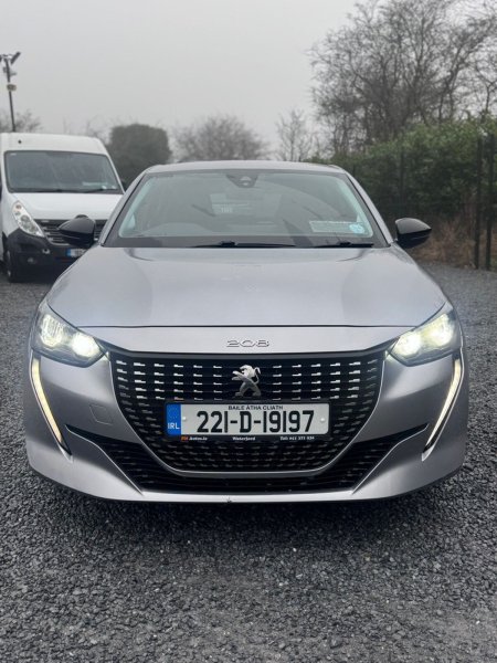 2022 Peugeot 208 - photo 2