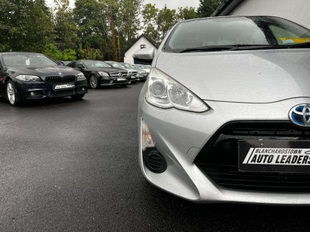 2015 Toyota Aqua - photo 12