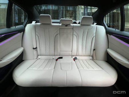 2020 BMW 5-Series - photo 16