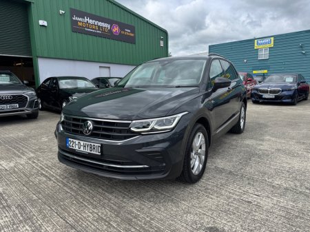 2022 Volkswagen Tiguan LIFE TSI PHEV S-A DSG