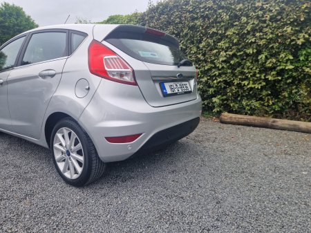 2016 Ford Fiesta - photo 3