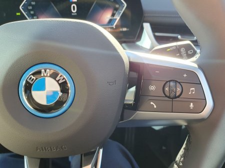 2026 BMW iX1 - photo 18