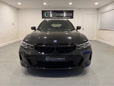2022 BMW 3-Series - photo 2