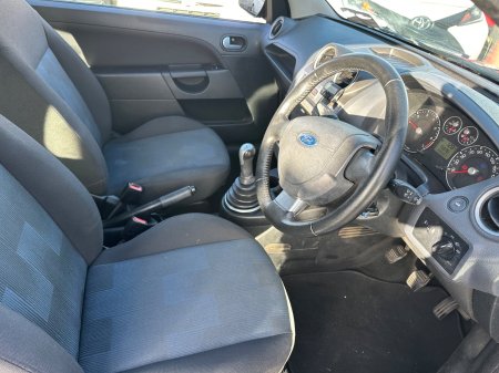 2008 Ford Fiesta - photo 28