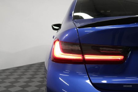 2023 BMW 3-Series - photo 9