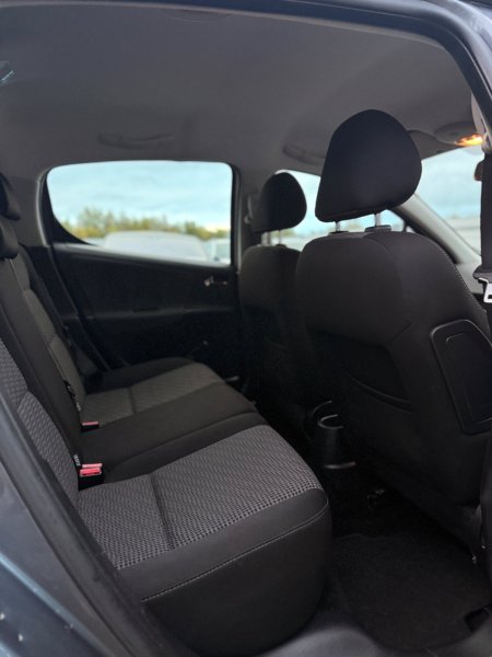 2010 Peugeot 207 - photo 20