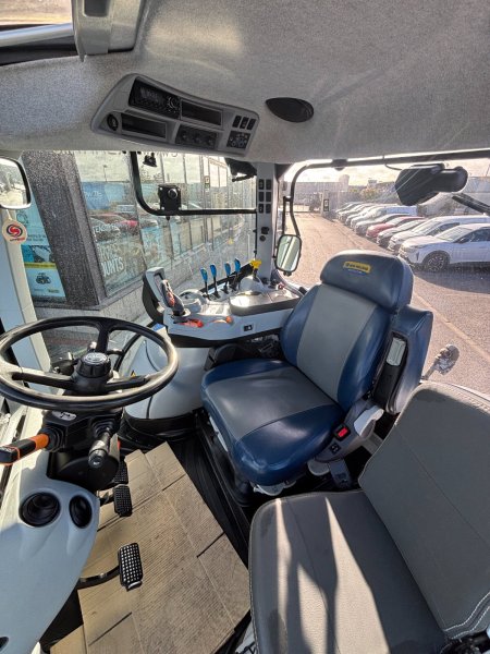 2024 New Holland T6.180 - photo 5