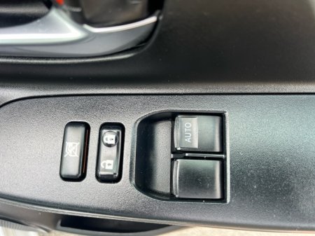 2020 Toyota Yaris - photo 11