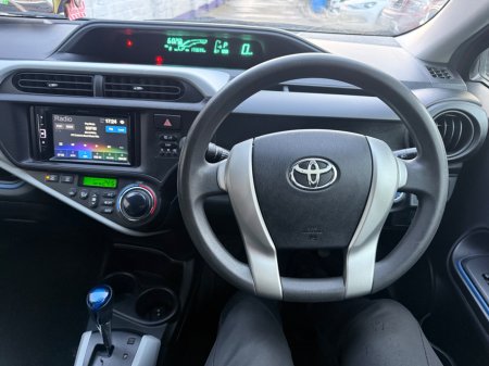 2013 Toyota Aqua - photo 10