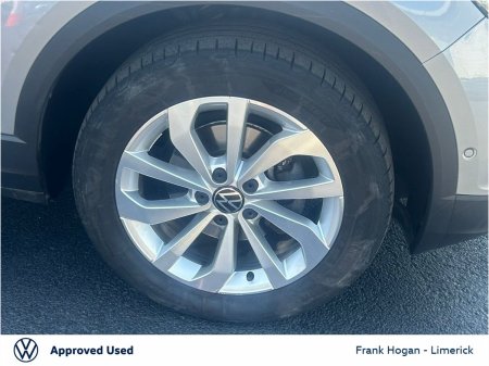 2024 Volkswagen T-Roc - photo 9