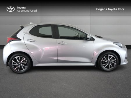 2023 Toyota Yaris - photo 3