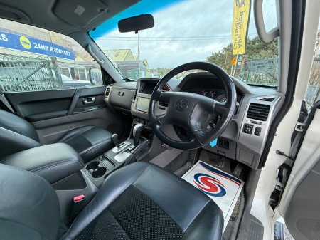 2006 Mitsubishi Pajero - photo 11
