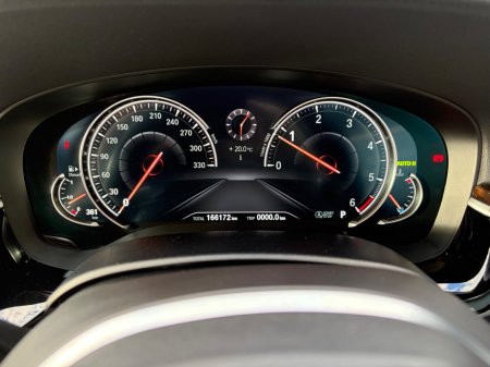 2017 BMW 5-Series - photo 22