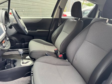 2013 Toyota Yaris - photo 12