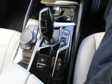 2021 BMW 5-Series - photo 12